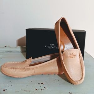 COACH Mary Lock Up Leather Driver Loafer Beige 6US